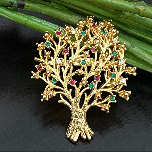 Vintage Unsigned Gold-tone Tree with Red Green & Clear Stones Brooch - Picture 1 of 9